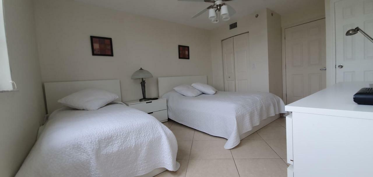 Yacht Club Aventura 2br + 2ba Apartamento *